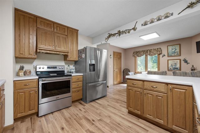 1951 Lake Manor Road NE, Solon, IA 52333