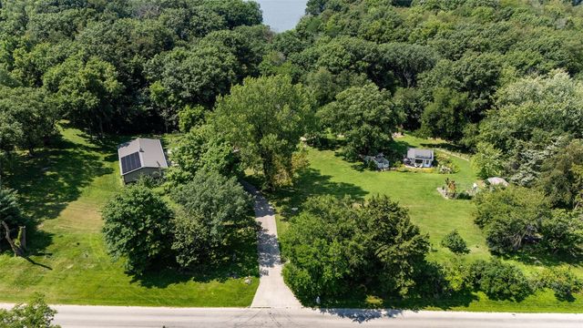 1951 Lake Manor Road NE, Solon, IA 52333