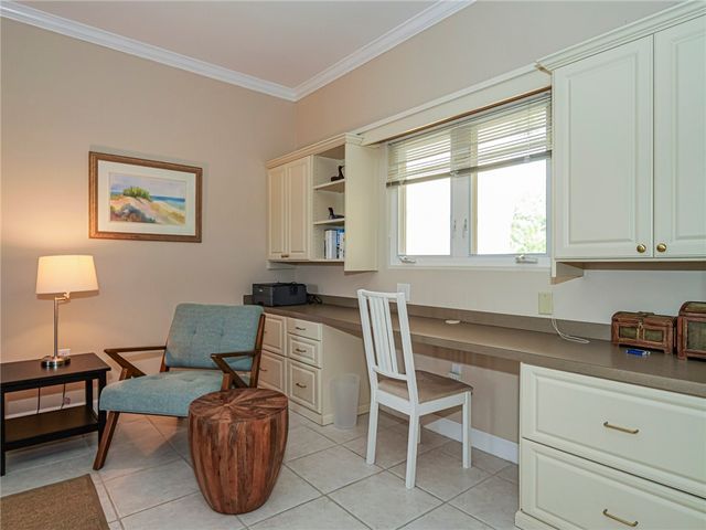 5035 Harmony Circle 101, Vero Beach, FL 32967