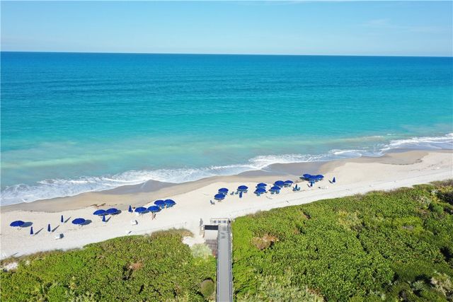5035 Harmony Circle 101, Vero Beach, FL 32967