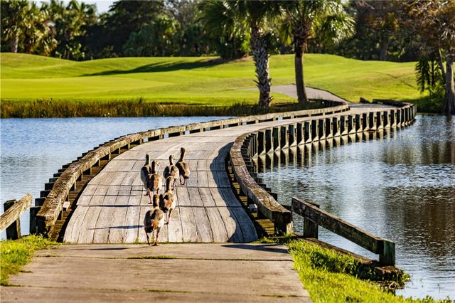 5035 Harmony Circle 101, Vero Beach, FL 32967