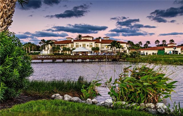 5035 Harmony Circle 101, Vero Beach, FL 32967