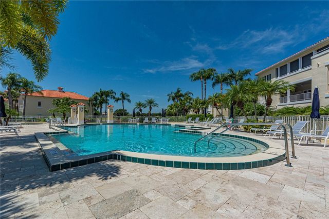 5035 Harmony Circle 101, Vero Beach, FL 32967