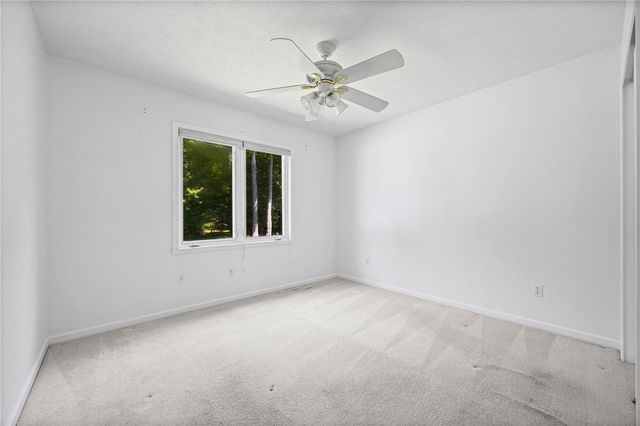 88 Leamington Circle, Greece, NY 14626