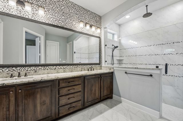 3201 Carrington Drive, Mansfield, TX 76063