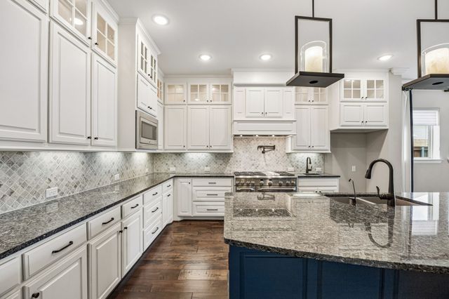 3201 Carrington Drive, Mansfield, TX 76063