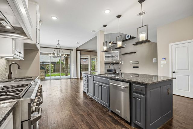 3201 Carrington Drive, Mansfield, TX 76063