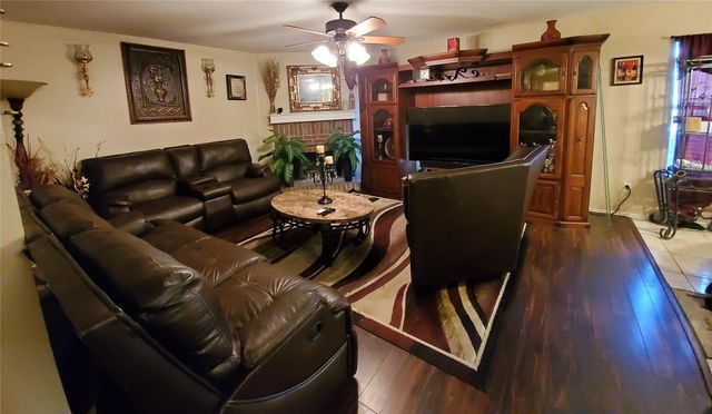 1424 Bumble Bee Drive, Lancaster, TX 75134