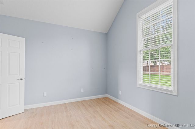 2459 WOODS EDGE Drive, Madison, IN 47250