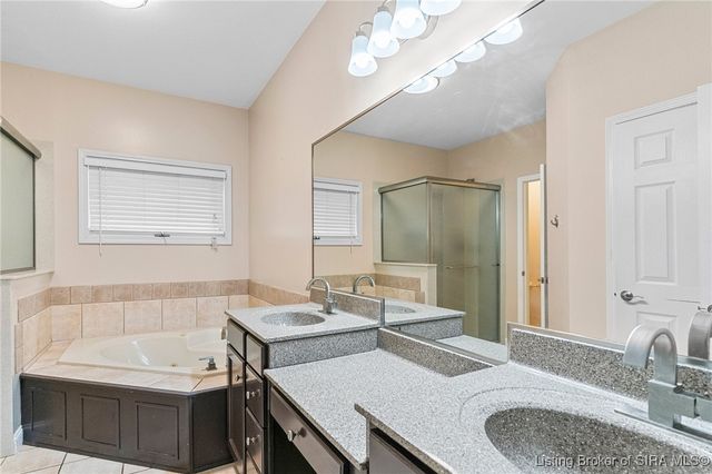 2459 WOODS EDGE Drive, Madison, IN 47250