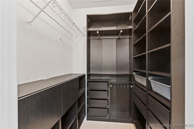 2459 WOODS EDGE Drive, Madison, IN 47250