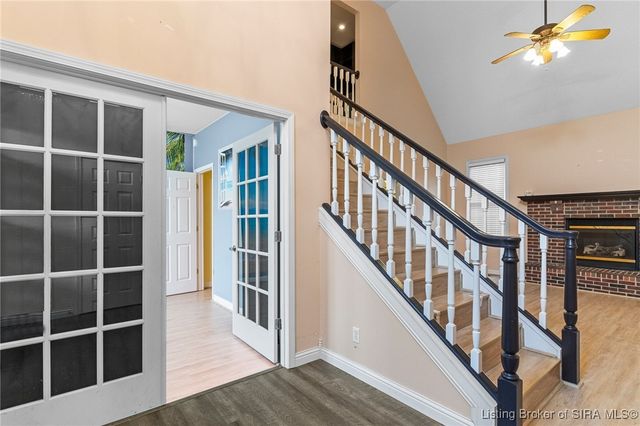 2459 WOODS EDGE Drive, Madison, IN 47250