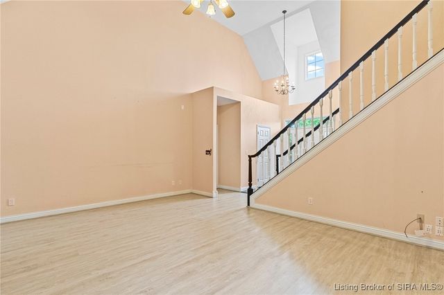 2459 WOODS EDGE Drive, Madison, IN 47250