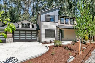 409 43rd Avenue SW #B, Puyallup, WA 98373