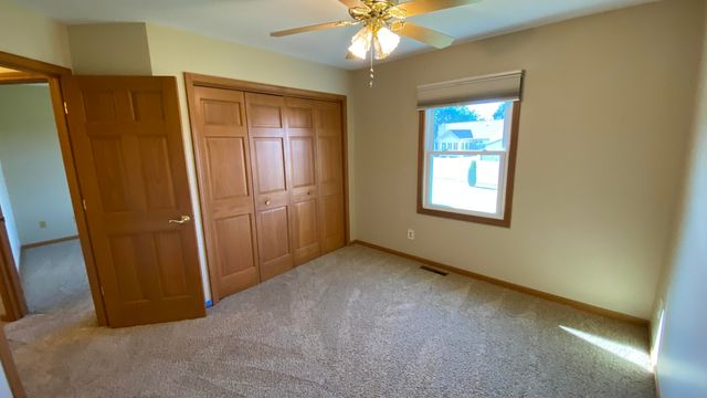 303 Pinehurst Court E, Valparaiso, IN 46383