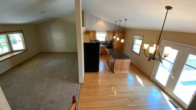 303 Pinehurst Court E, Valparaiso, IN 46383