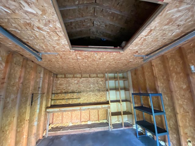 303 Pinehurst Court E, Valparaiso, IN 46383