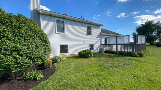 303 Pinehurst Court E, Valparaiso, IN 46383