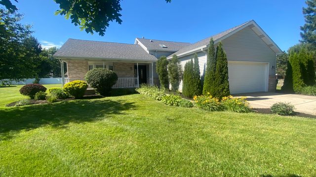 303 Pinehurst Court E, Valparaiso, IN 46383