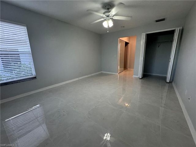 4649 Santiago LN, Bonita Springs, FL 34134