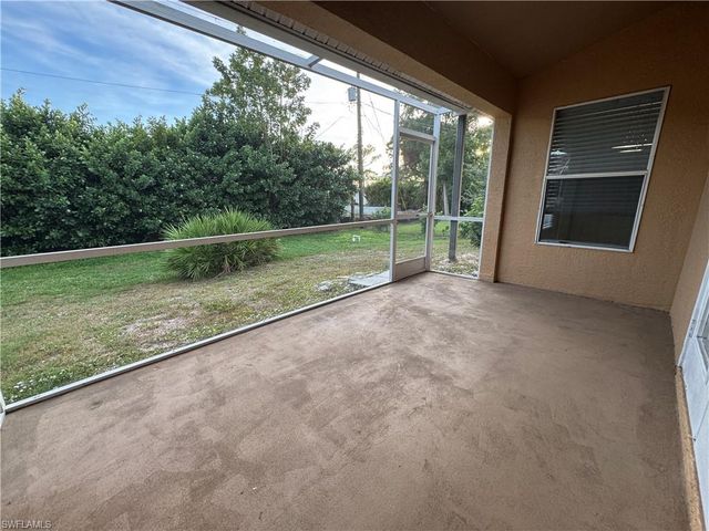 4649 Santiago LN, Bonita Springs, FL 34134