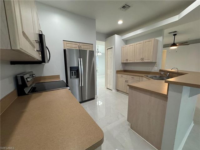 4649 Santiago LN, Bonita Springs, FL 34134