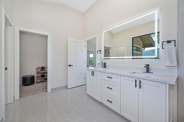 784 Salmon Falls Rd, El Dorado Hills, CA 95762