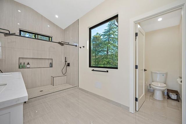 784 Salmon Falls Rd, El Dorado Hills, CA 95762