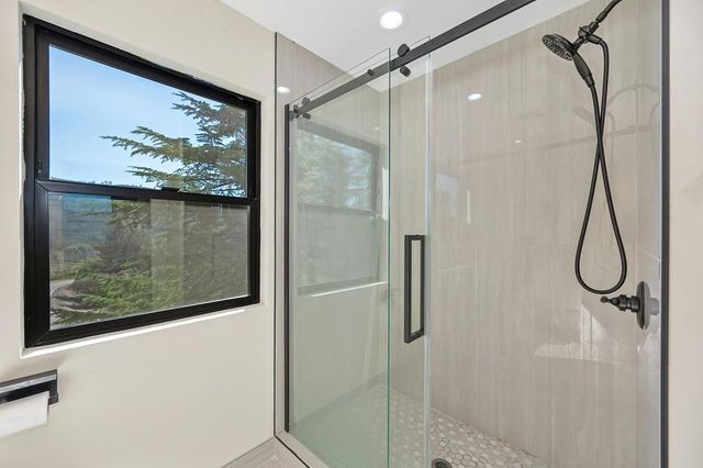 784 Salmon Falls Rd, El Dorado Hills, CA 95762