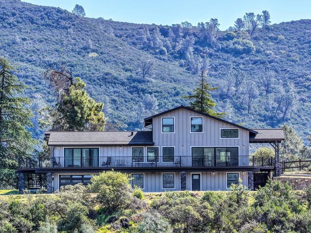 784 Salmon Falls Rd, El Dorado Hills, CA 95762