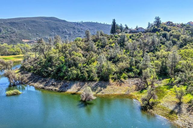 784 Salmon Falls Rd, El Dorado Hills, CA 95762