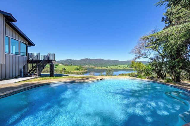 784 Salmon Falls Rd, El Dorado Hills, CA 95762