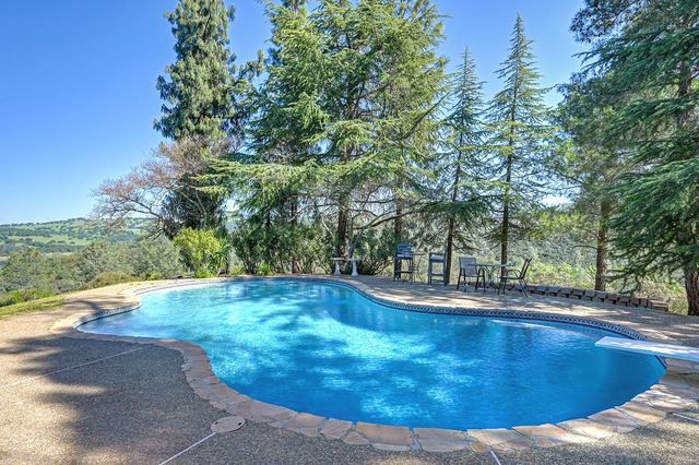 784 Salmon Falls Rd, El Dorado Hills, CA 95762