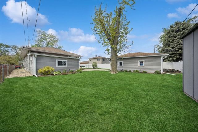 883 Buffalo Avenue, Calumet City, IL 60409
