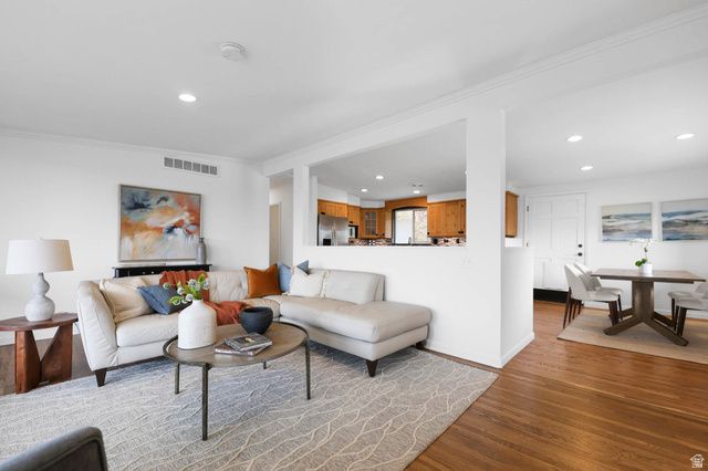 3591 E YOSEMITE DR, Salt Lake City, UT 84109