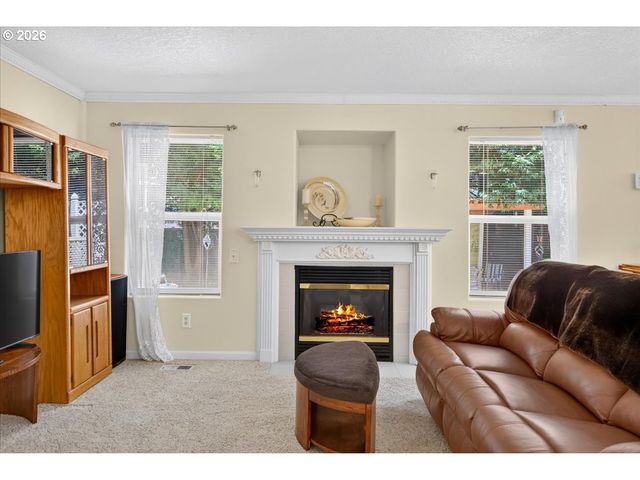 1733 Sw HARVEY Way, Beaverton, OR 97003