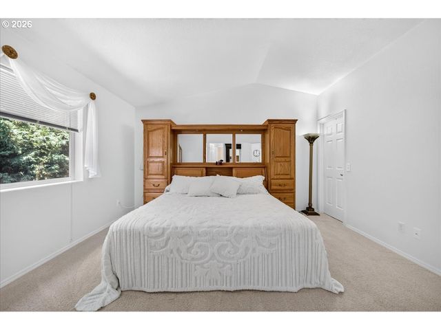 1733 Sw HARVEY Way, Beaverton, OR 97003