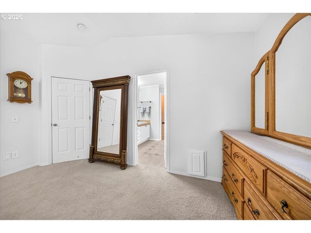 1733 Sw HARVEY Way, Beaverton, OR 97003