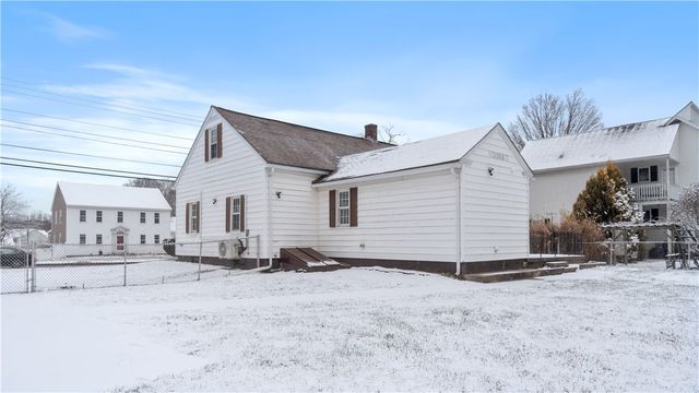3200 Mendon Road, Cumberland, RI 02864