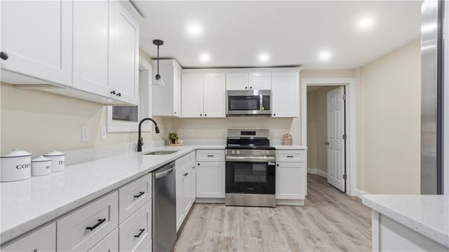 3200 Mendon Road, Cumberland, RI 02864