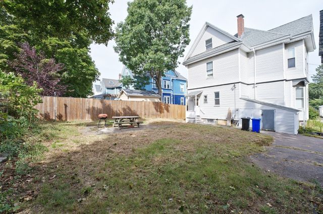 82 Hawthorne St, Malden, MA 02148