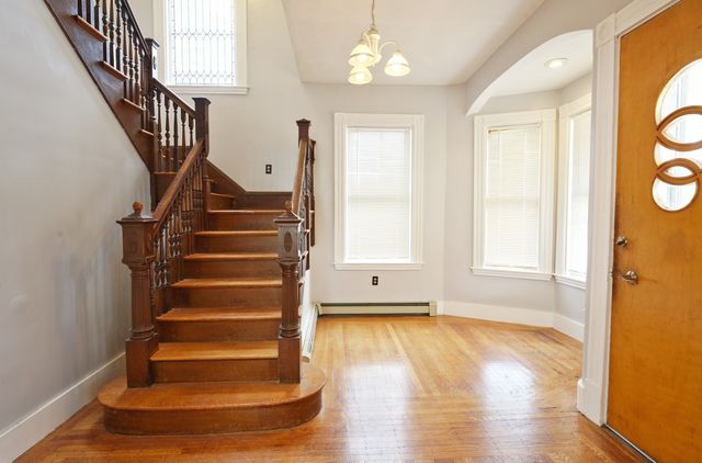 82 Hawthorne St, Malden, MA 02148