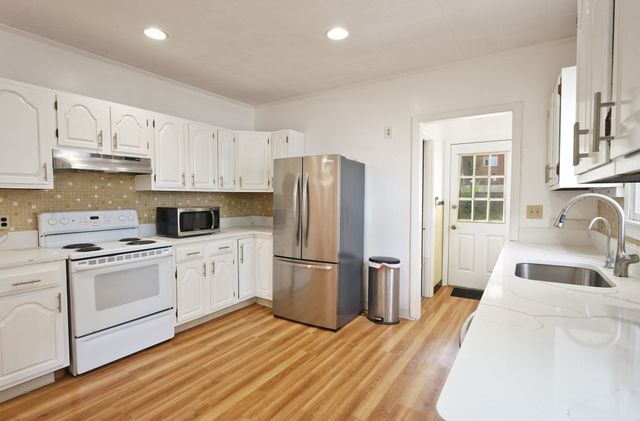 82 Hawthorne St, Malden, MA 02148