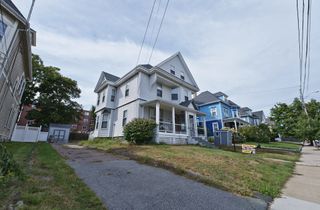 82 Hawthorne St, Malden, MA 02148