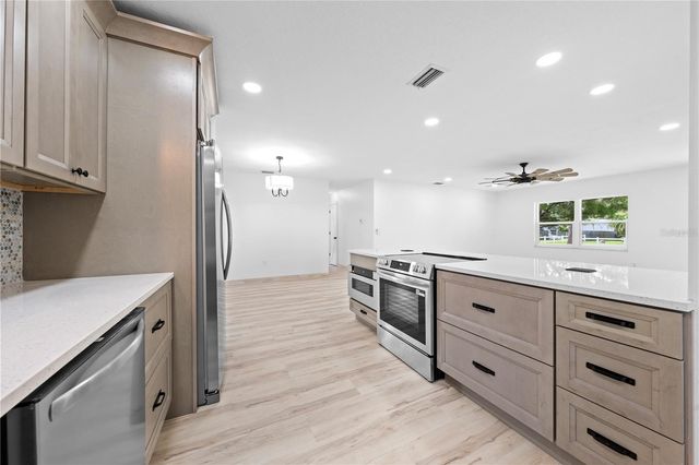 4751 MEADOW DRIVE, St Cloud, FL 34772