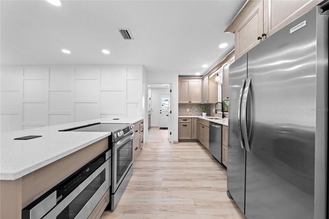 4751 MEADOW DRIVE, St Cloud, FL 34772