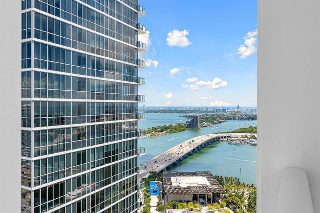 1040 Biscayne Boulevard 3906, Miami, FL 33132