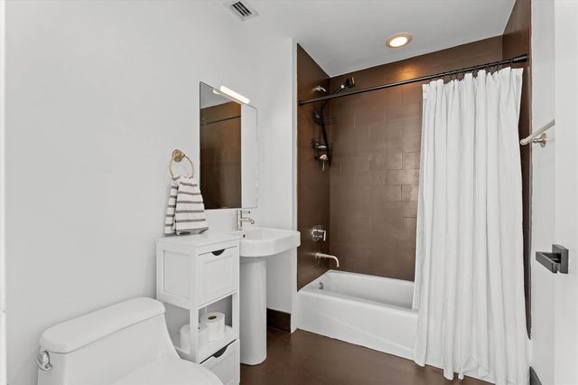 1040 Biscayne Boulevard 3906, Miami, FL 33132