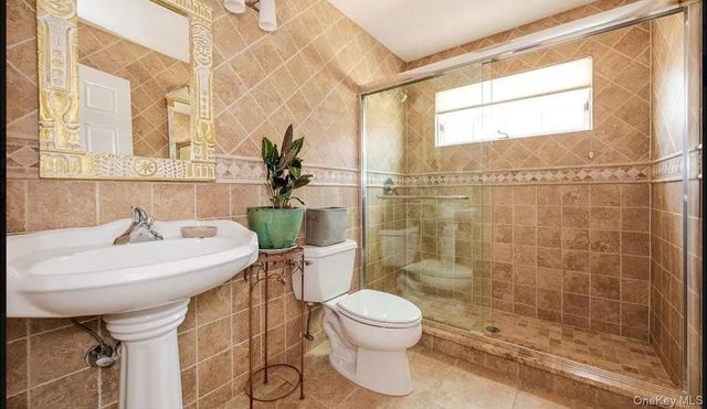 15 W Penn Street, Long Beach, NY 11561
