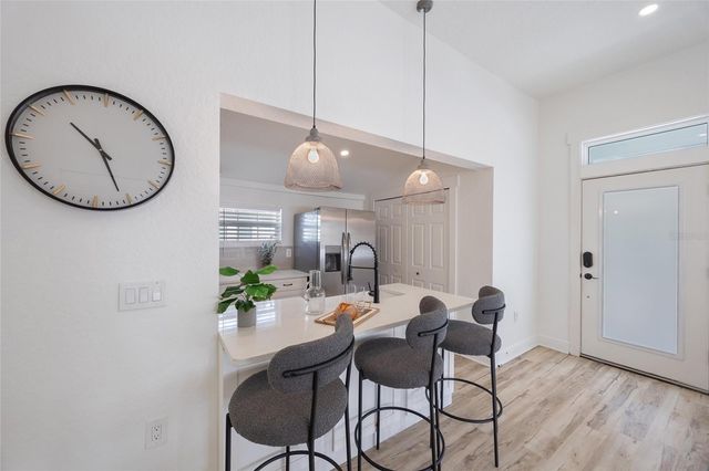 800 E GENESEE STREET, Tampa, FL 33603